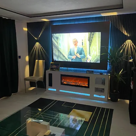 Gracehomes Apartment